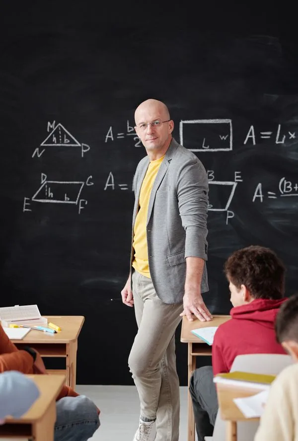 Skor PISA 2025 Indonesia Rendah: 5 Hal Konkret yang Bisa Guru Lakukan di Kelas